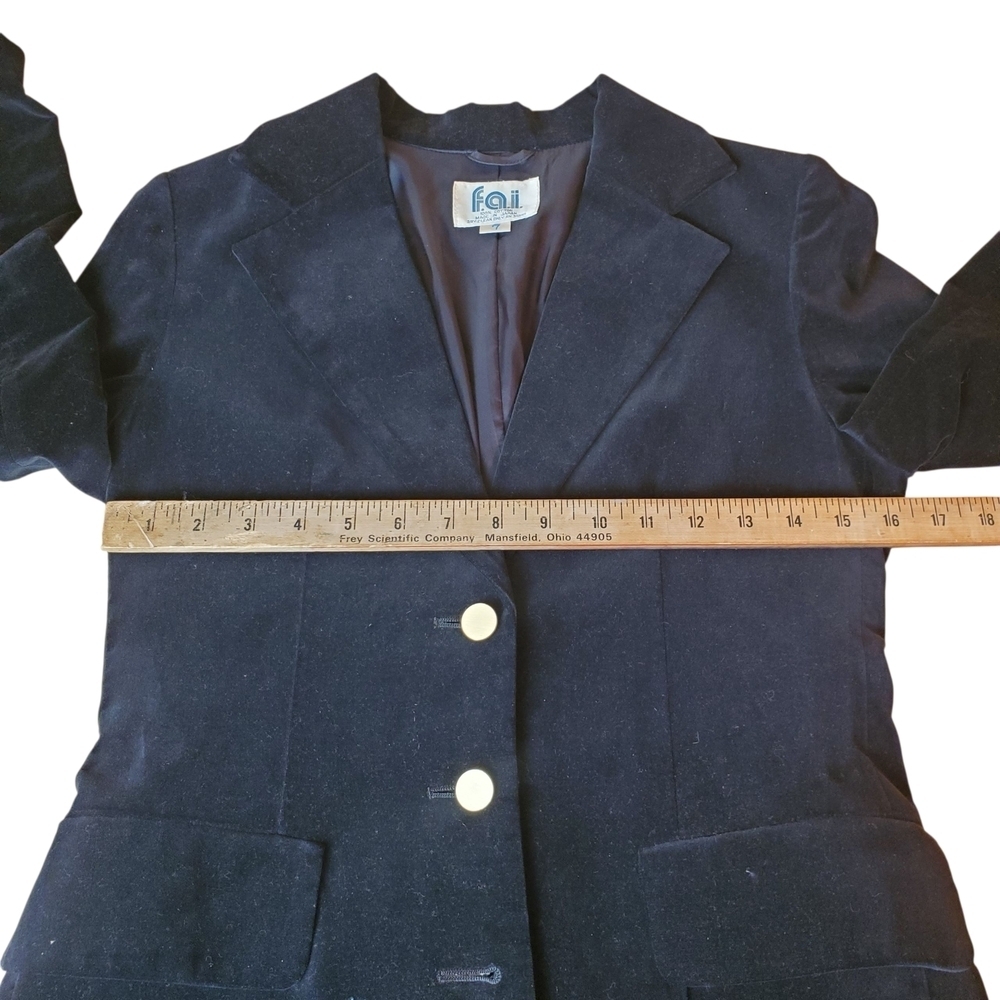 Vntg F.A.I. Women's Black Velvet Blazer. SIZE 7. Made In Japan. #0210 - Picture 5 of 8